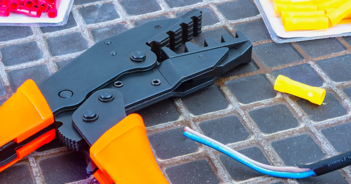 Jak wybrać specjalistyczne narzędzia? Praktyczny przewodnik dla profesjonalistów